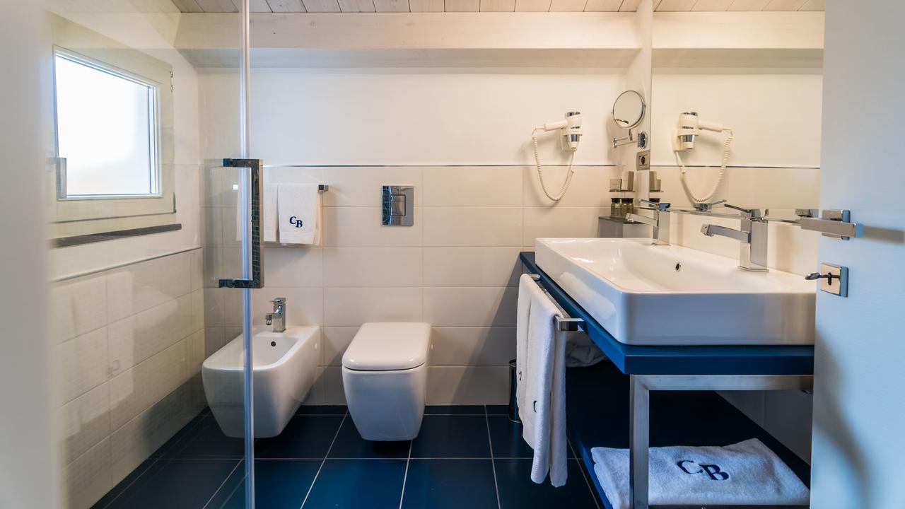 Cafe Bleu Relais Hotel Sassari Bagian luar foto